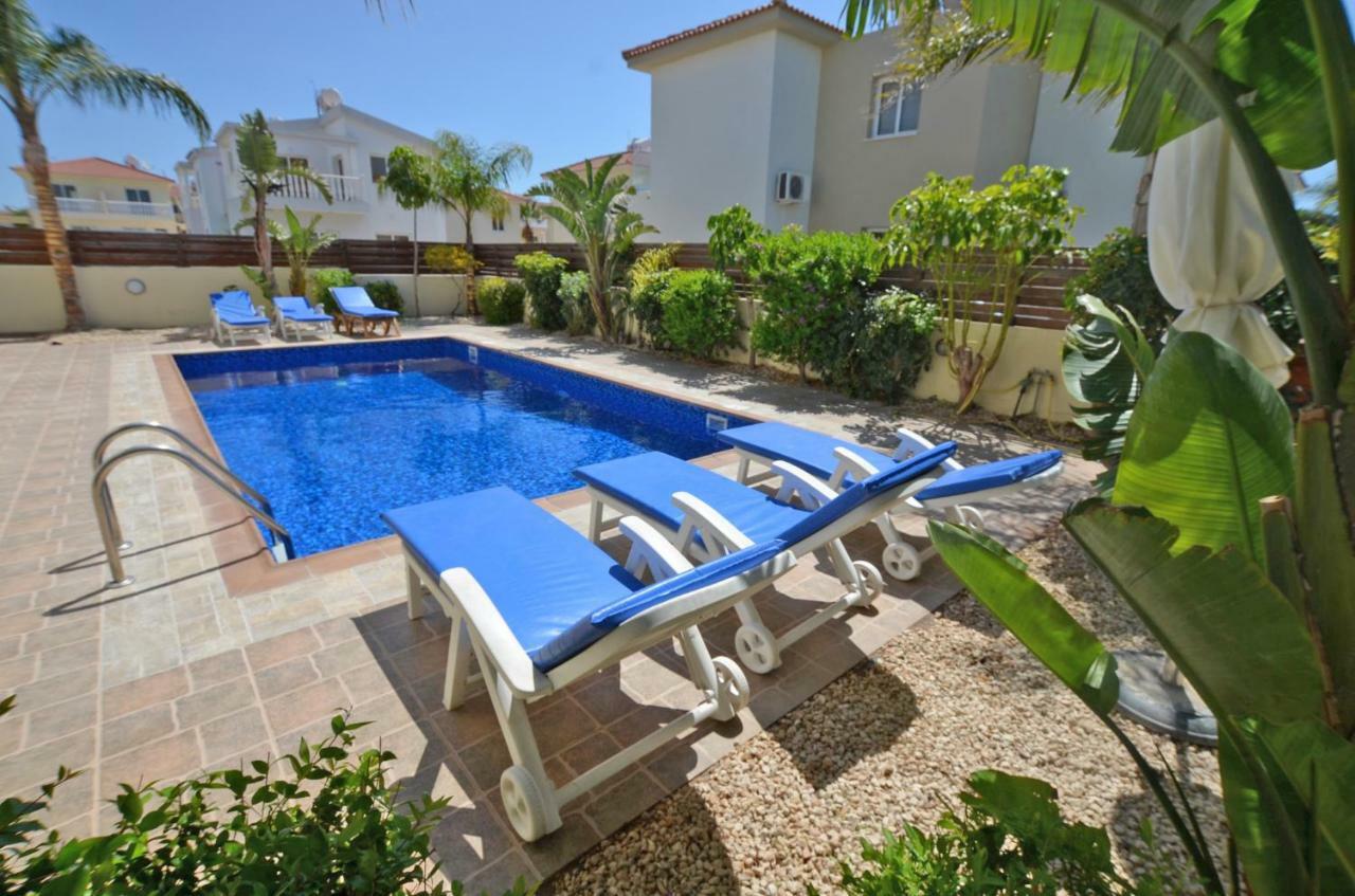 Villa Favor - 3 Bed With Pool Close To Nissi Beach Ayia Napa Bagian luar foto